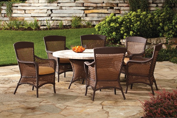 Removing Mildew From Your Outdoor Patio Furniture