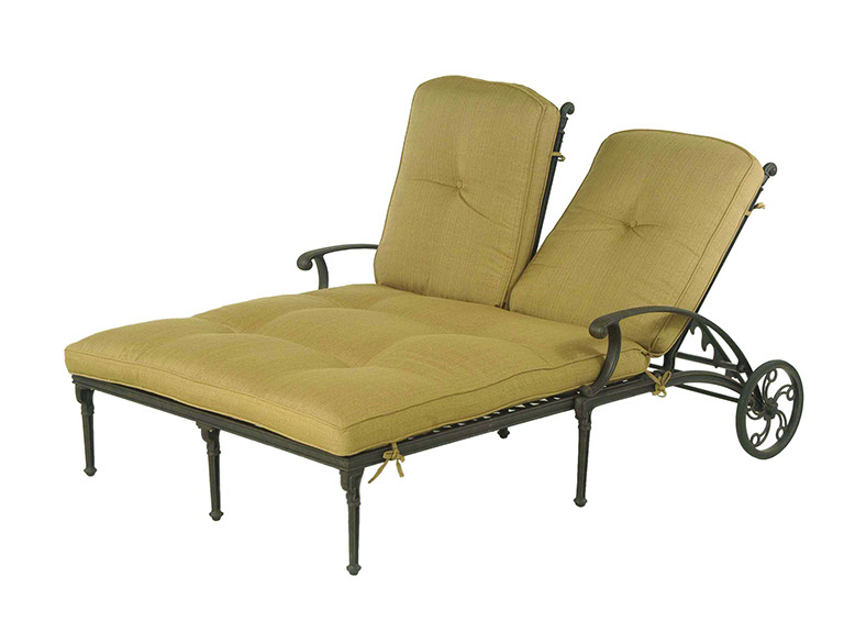 GRAND TUSCANY DOUBLE CHAISE LOUNGE

53.8"W x 80.5"L
Top to Hinge 42.8"
Seat Height 13.3"