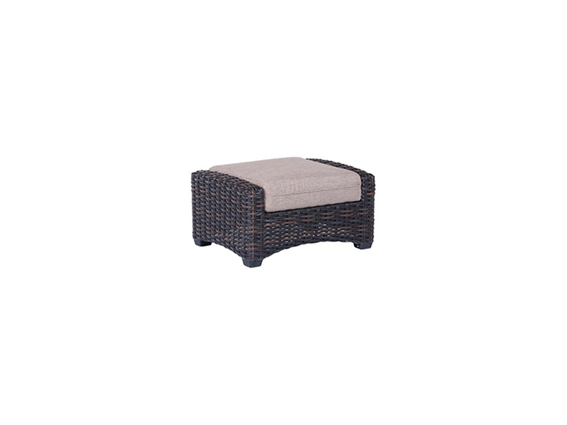 Ottoman 26"W x 40"D x 19"H