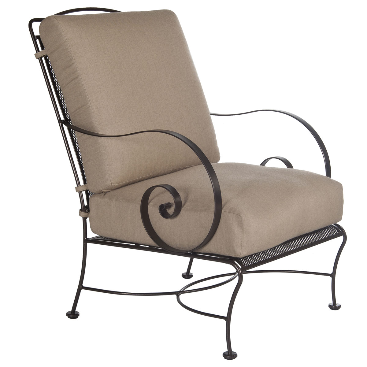 Lounge Chair:Width/Diameter :27.5
Depth/Length:	33
Height:	41
Seat Height:	17.5
Arm Height:	27
Weight:	56 lbs