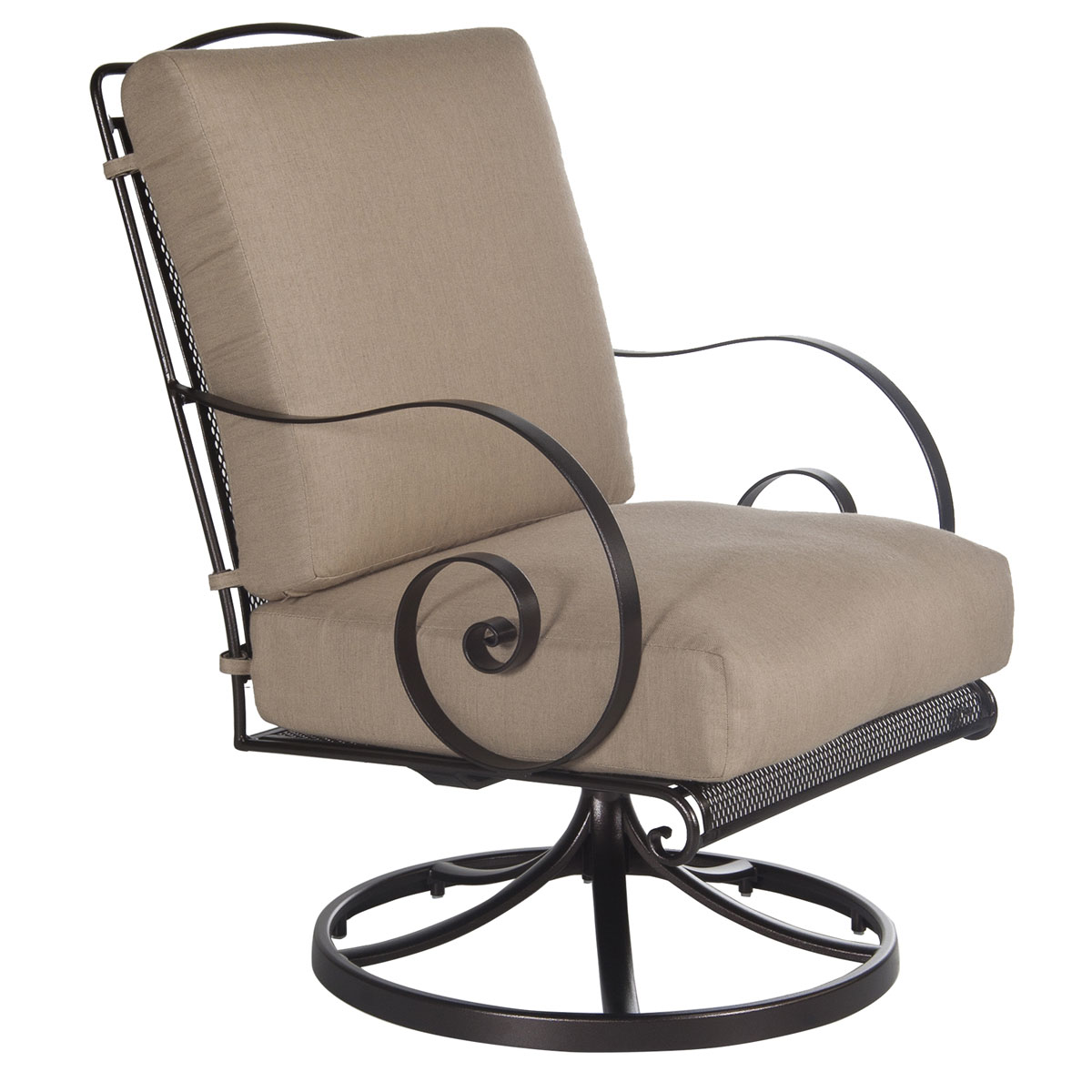 Swivel Rocker Lounge Chair:Width/Diameter :	27.5
Depth/Length:	31.5
Height:	42.5
Seat Height:	17.75
Arm Height:	22
Weight:	68 lbs
