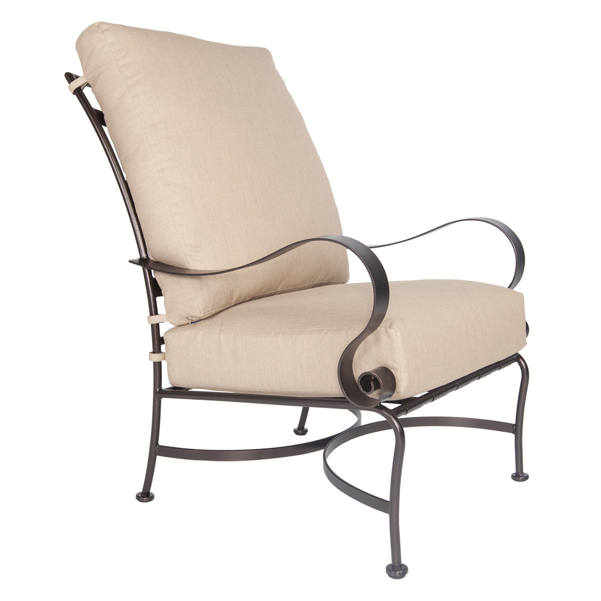 HI-Back Lounge Chair:
Width/Diameter :	28
Depth/Length:	36
Height:	38.5
Seat Height:	19
Arm Height:	25
Weight:	42 lbs
