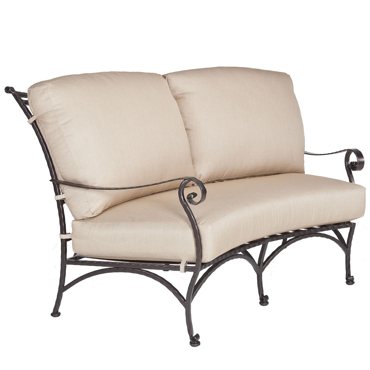 Crescent Loveseat:Width/Diameter :	70.5
Depth/Length:	42
Height:	39.25
Seat Height:	18.75
Arm Height:	26.75
Weight:	140

