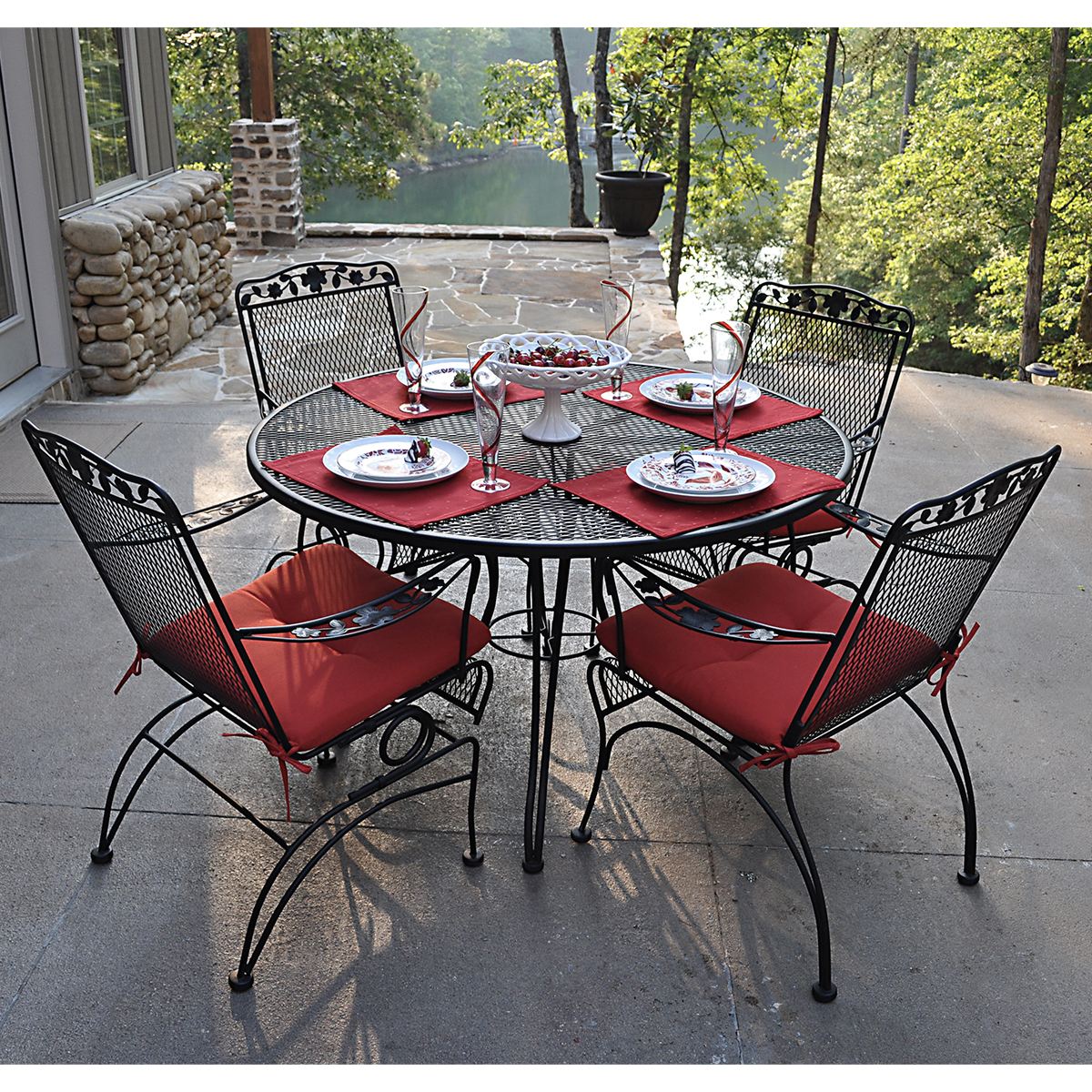 Hadley 5Pc Group Dining Collection